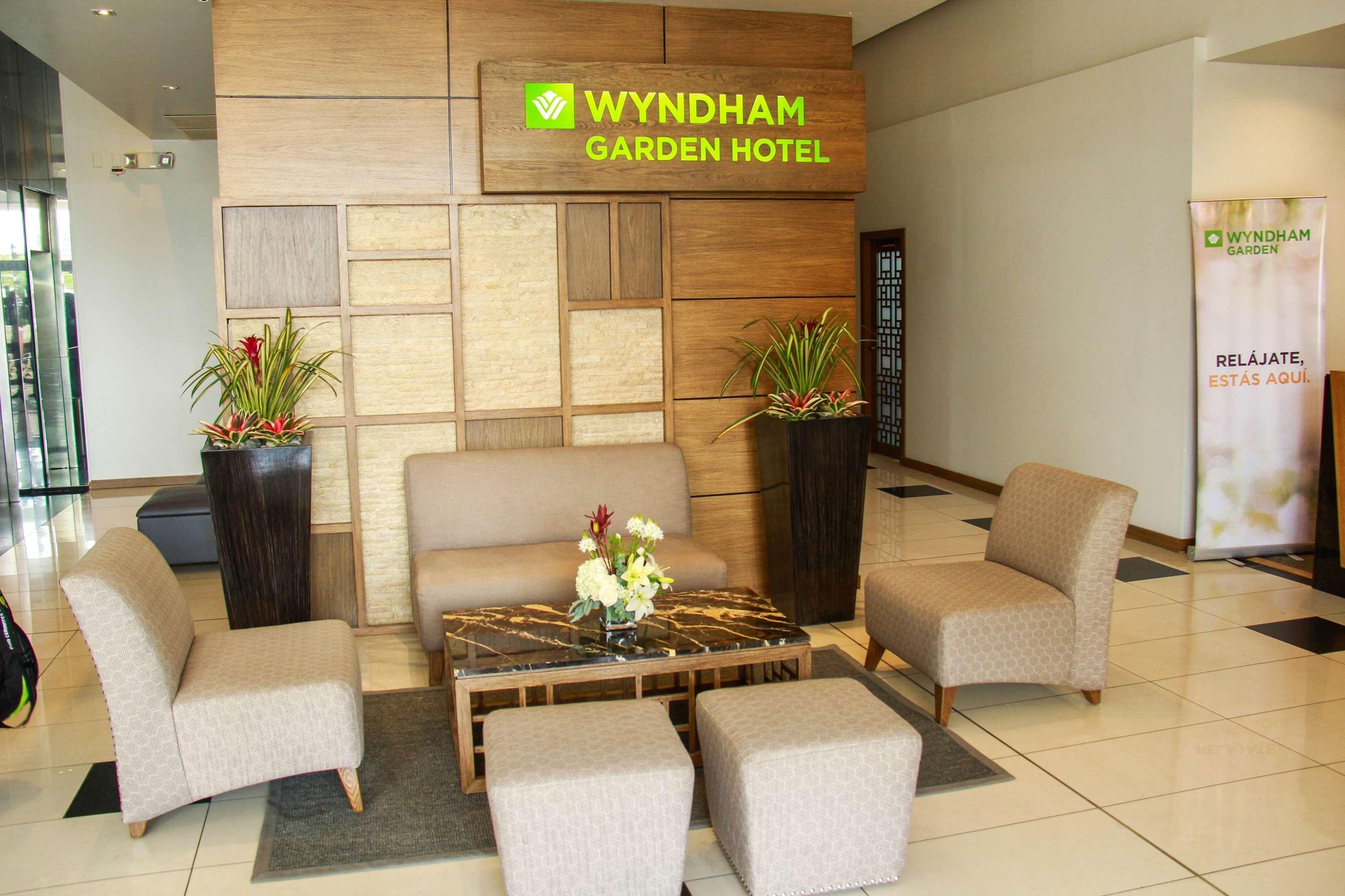 Отель Wyndham Garden Гуаякиль Экстерьер фото